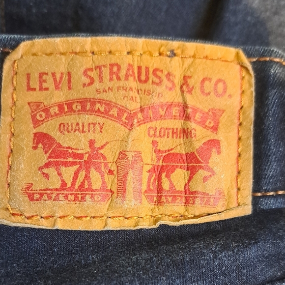 Levi's Slimming Skinny Blue Jeans - Picture 2 of 6